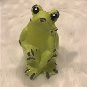 indoor/garden ceramic frog figurine